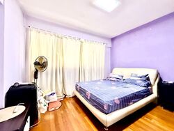 Blk 705 Hougang Avenue 2 (Hougang), HDB Executive #552395141